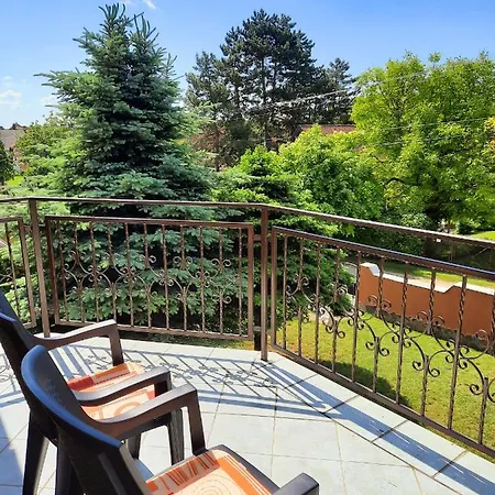 Apartment Harmonia Vendeghaz Balatonalmadi