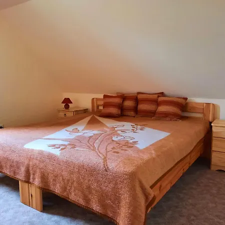 Harmonia Vendeghaz Appartement *