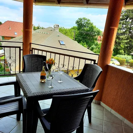 Apartment Harmonia Vendeghaz Balatonalmadi