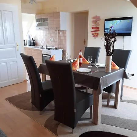 Harmonia Vendeghaz 아파트