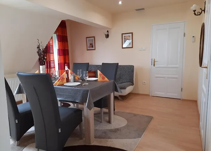 Harmonia Vendeghaz Appartement *